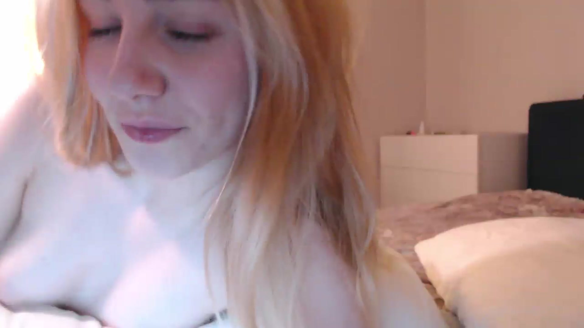 Gallery image thumbnail from Goddessblessu's myfreecams stream on, 05/15/2026, 20:59 image 11 of 20