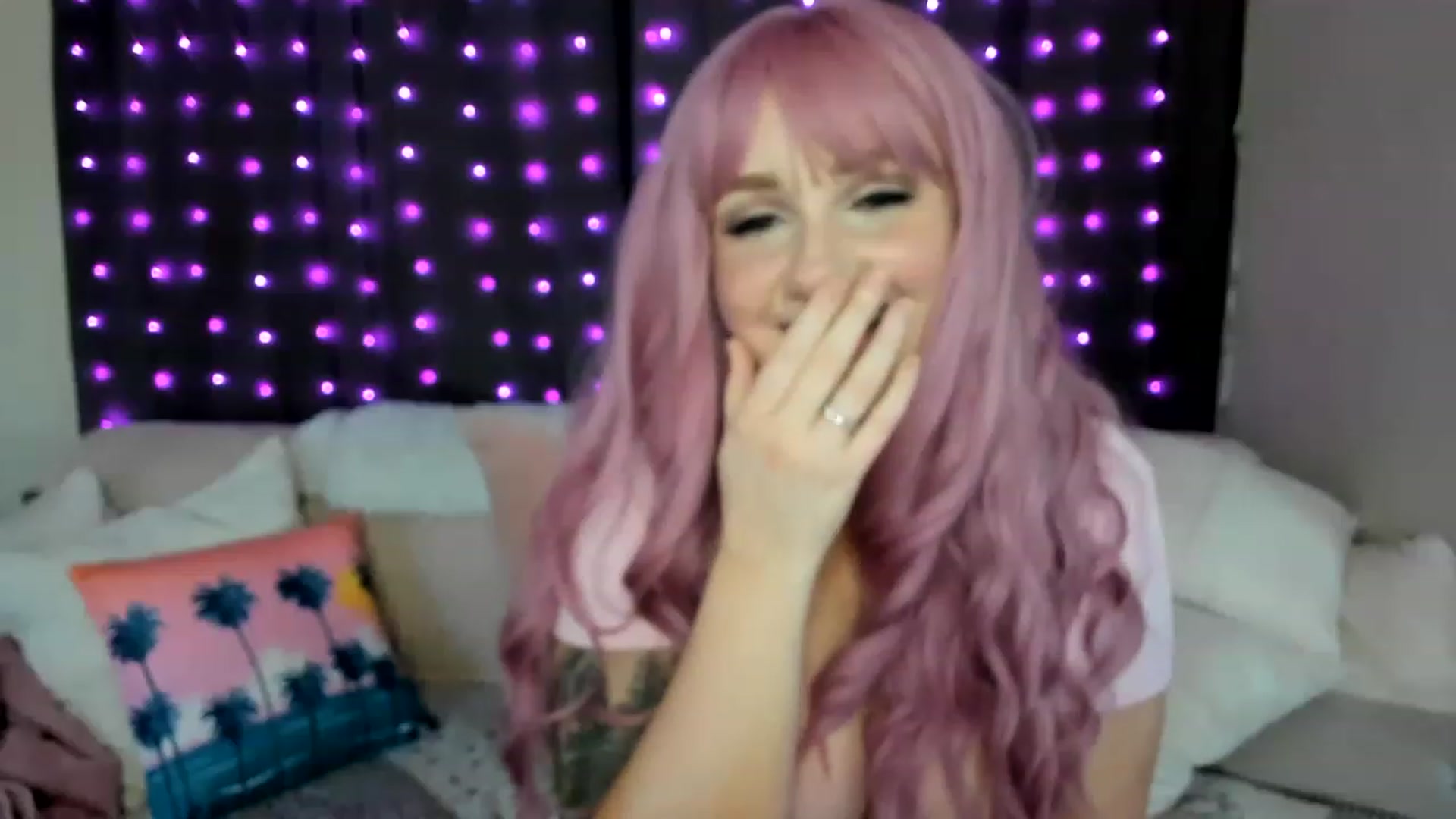 Gallery image thumbnail from Goddesslayaaa's myfreecams stream on, 05/18/2023, 02:15 image 11 of 20