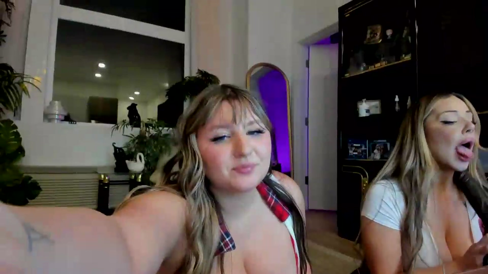 Gallery image thumbnail from Goddesslayaaa's myfreecams stream on, 08/27/2026, 07:29 image 15 of 20