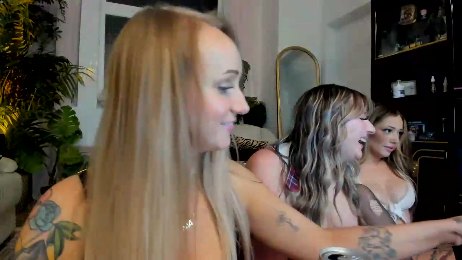 Gallery image thumbnail from Goddesslayaaa's myfreecams stream on, 08/27/2026, 08:19 image 16 of 20
