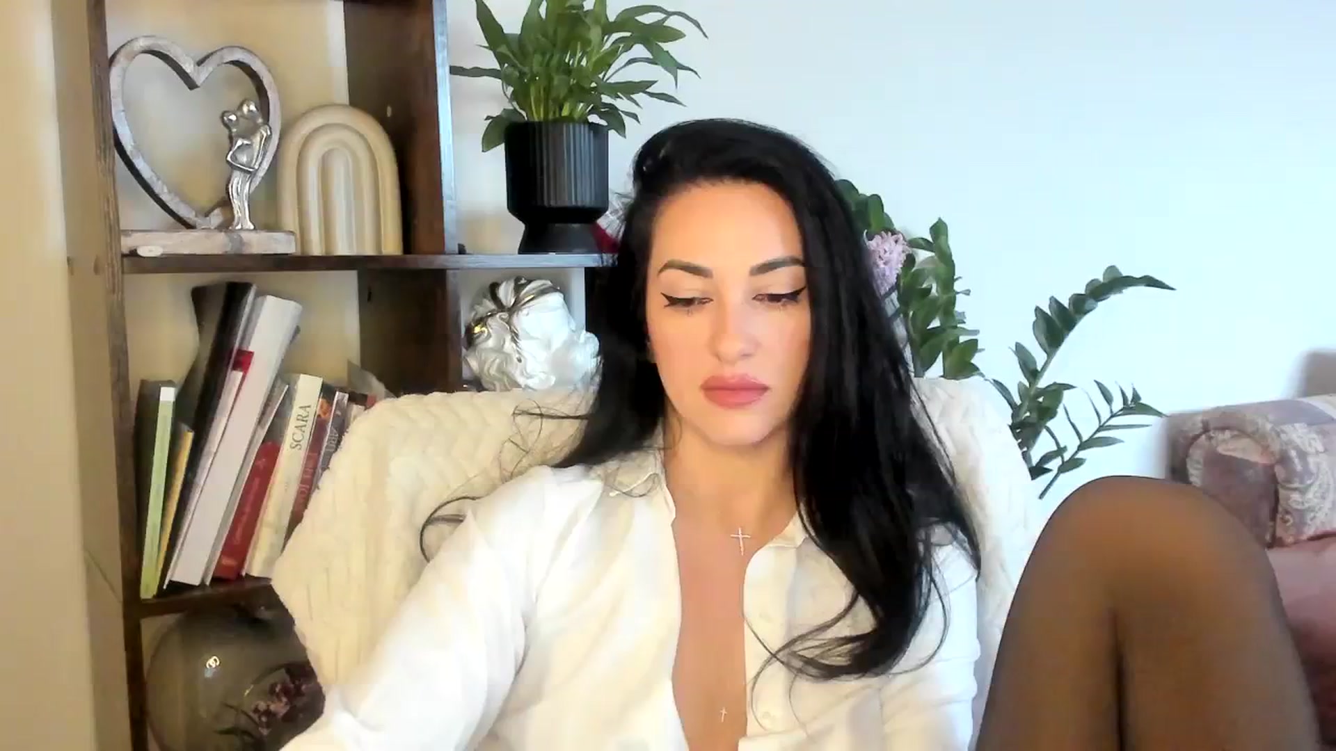 Gallery image thumbnail from Goddesss's myfreecams stream on, 02/17/2024, 13:00 image 7 of 20