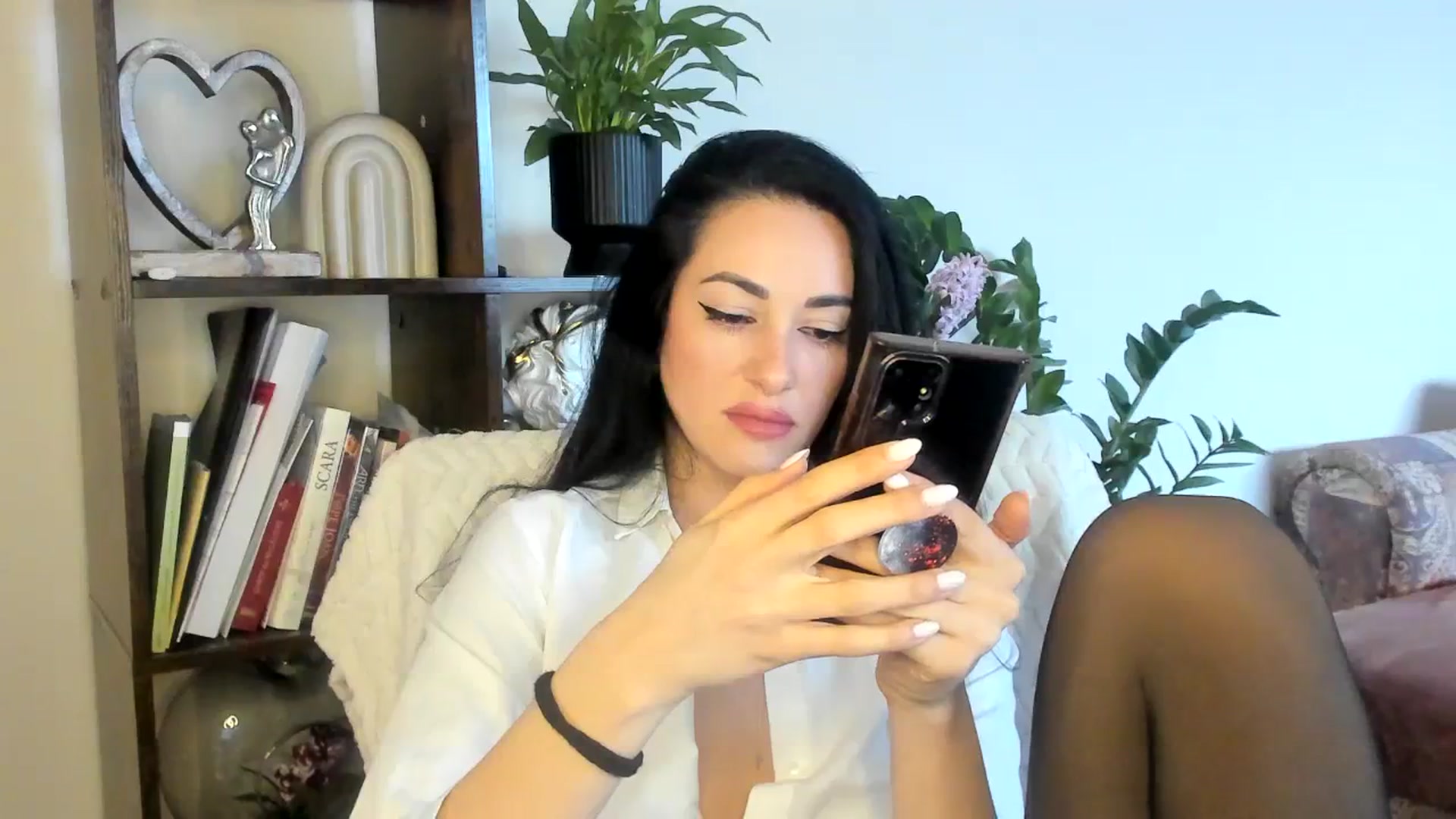 Gallery image thumbnail from Goddesss's myfreecams stream on, 02/17/2024, 13:00 image 17 of 20