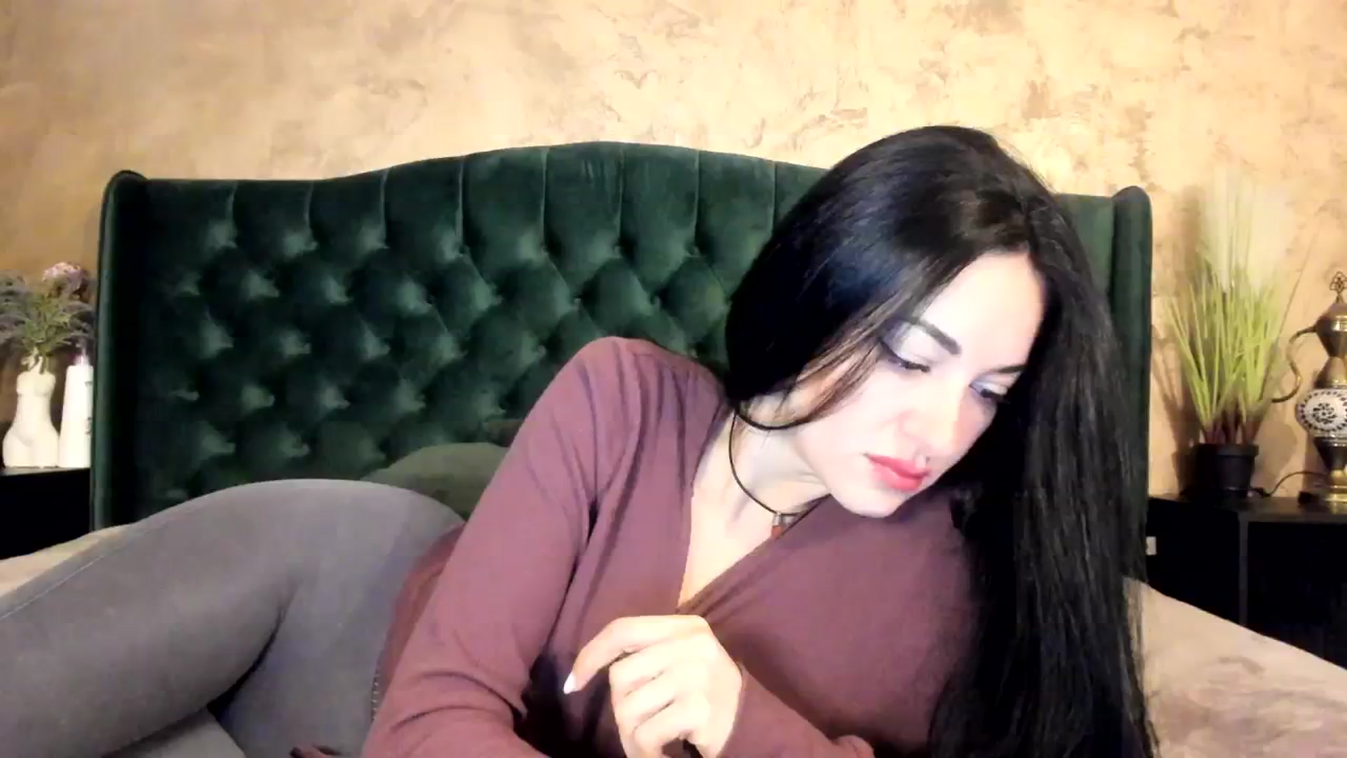 Gallery image thumbnail from Goddesss's myfreecams stream on, 02/26/2024, 10:42 image 4 of 20