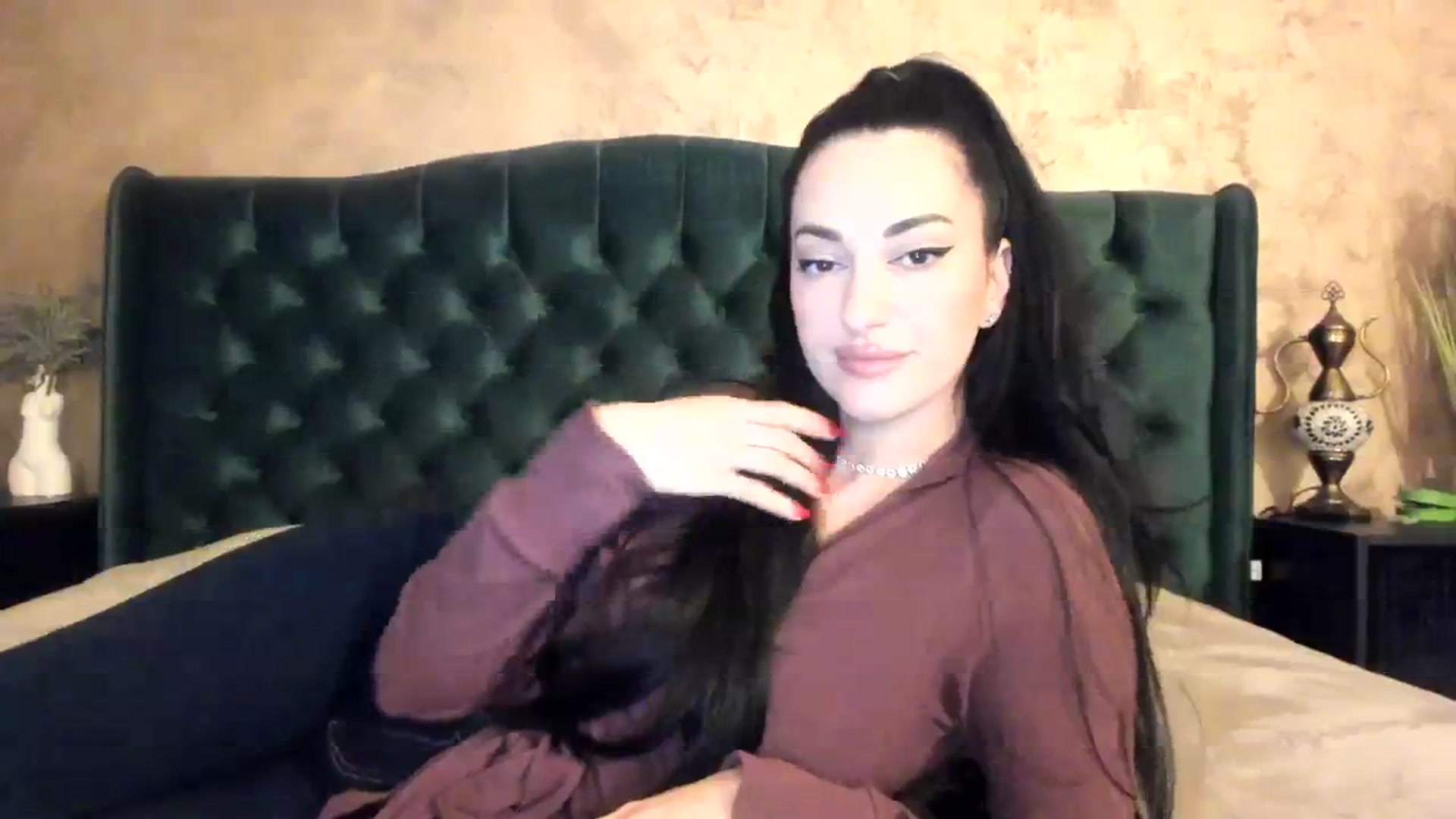 Gallery image thumbnail from Goddesss's myfreecams stream on, 03/13/2024, 10:20 image 14 of 20
