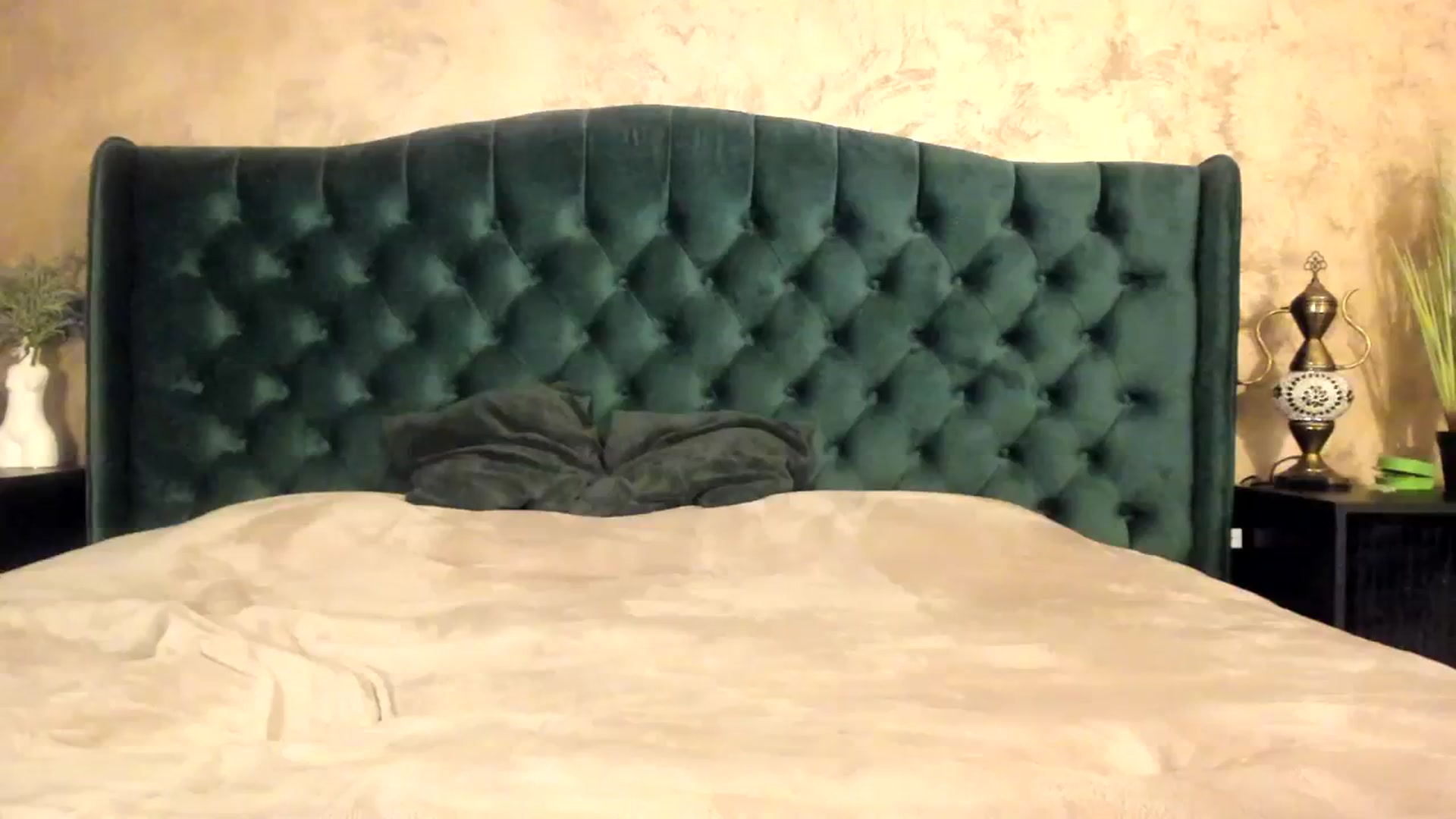 Gallery image thumbnail from Goddesss's myfreecams stream on, 03/13/2024, 19:16 image 19 of 20