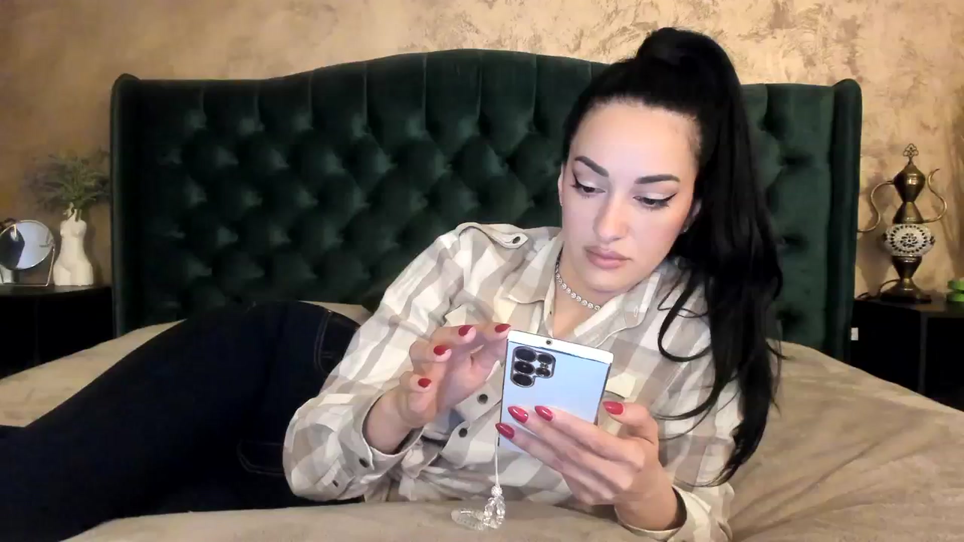 Gallery image thumbnail from Goddesss's myfreecams stream on, 03/14/2024, 11:04 image 10 of 20