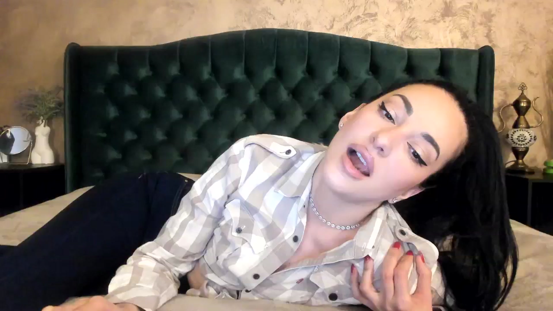 Gallery image thumbnail from Goddesss's myfreecams stream on, 03/14/2024, 11:04 image 8 of 20
