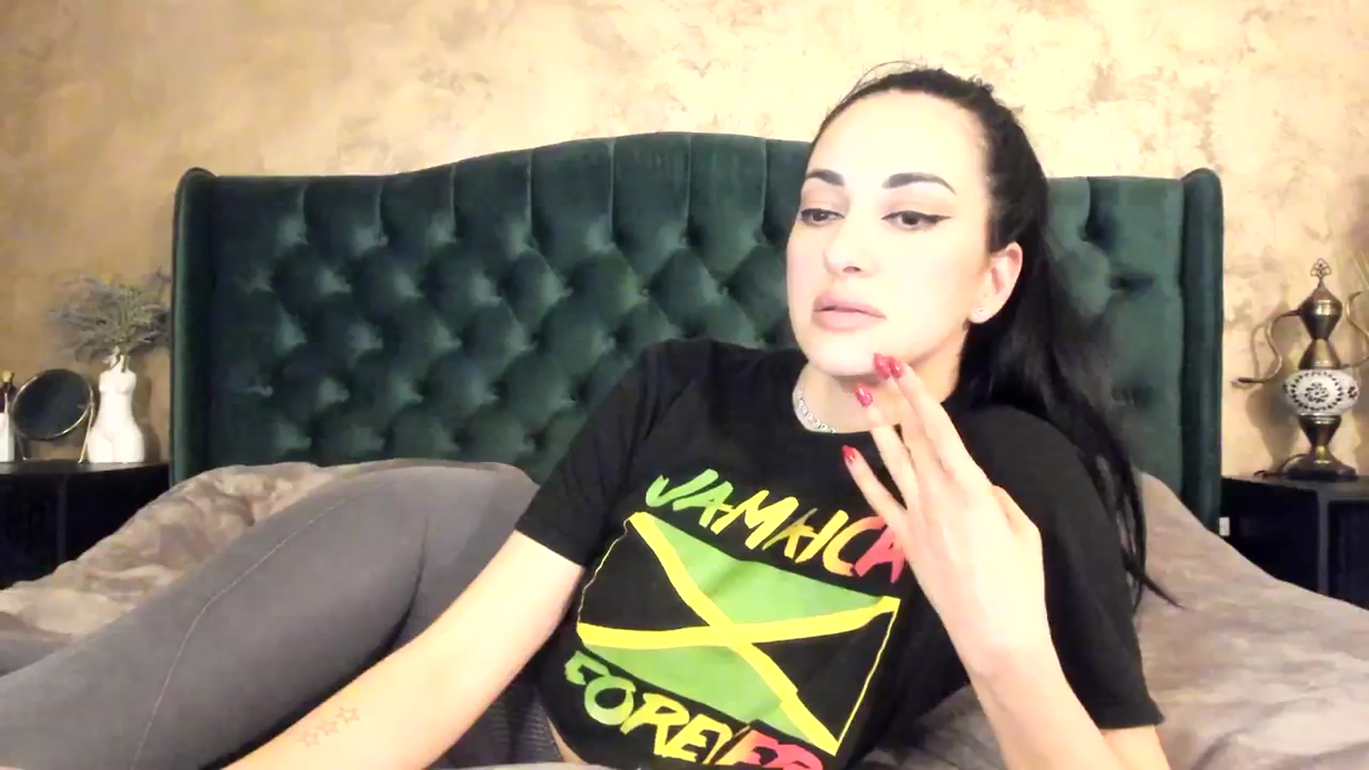 Gallery image thumbnail from Goddesss's myfreecams stream on, 03/18/2024, 15:11 image 13 of 20