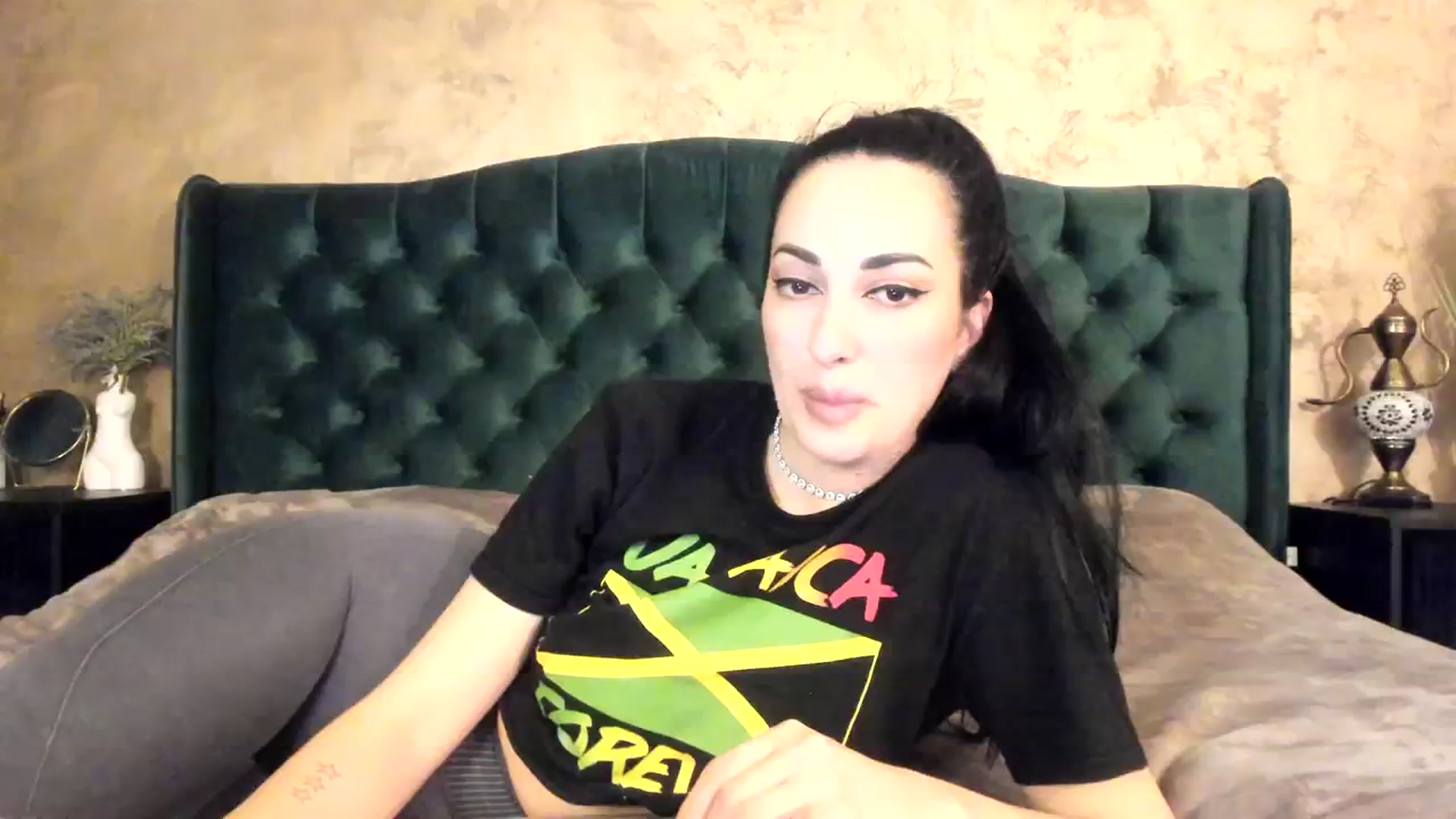 Gallery image thumbnail from Goddesss's myfreecams stream on, 03/18/2024, 15:11 image 5 of 20