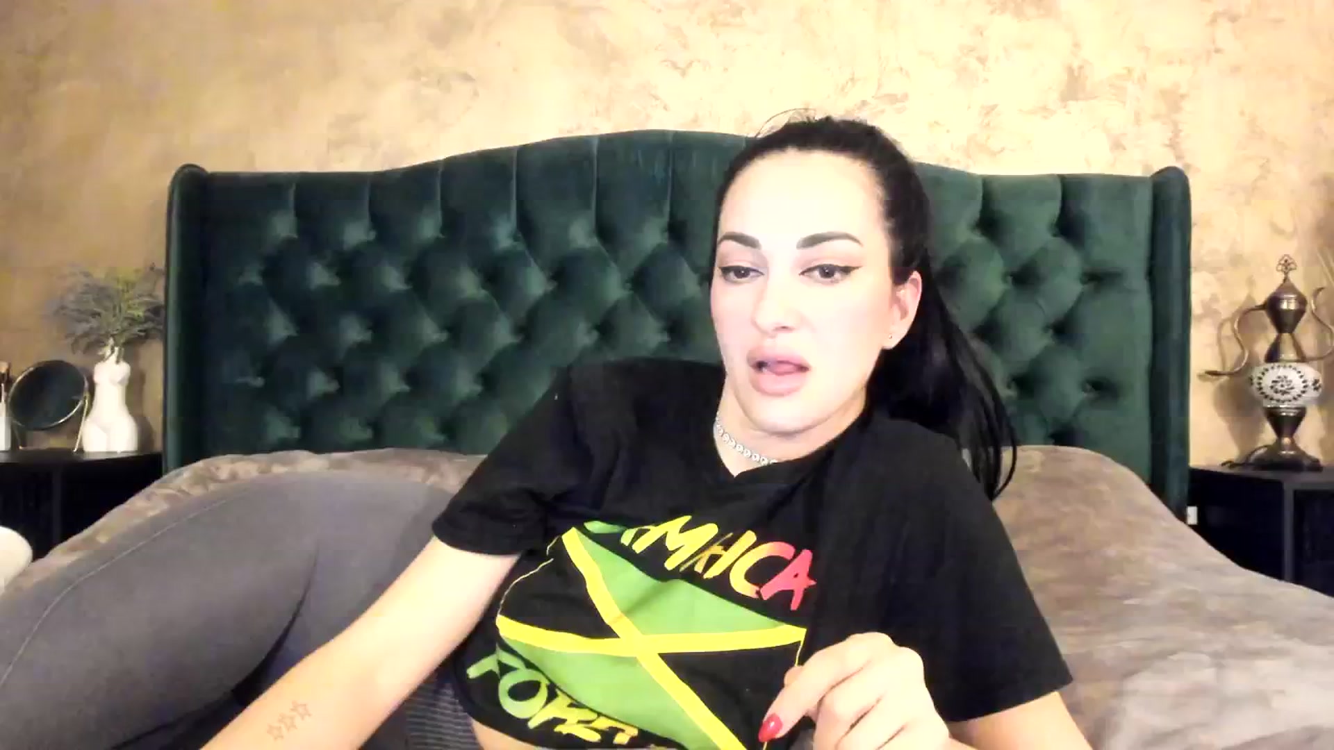 Gallery image thumbnail from Goddesss's myfreecams stream on, 03/18/2024, 15:11 image 18 of 20