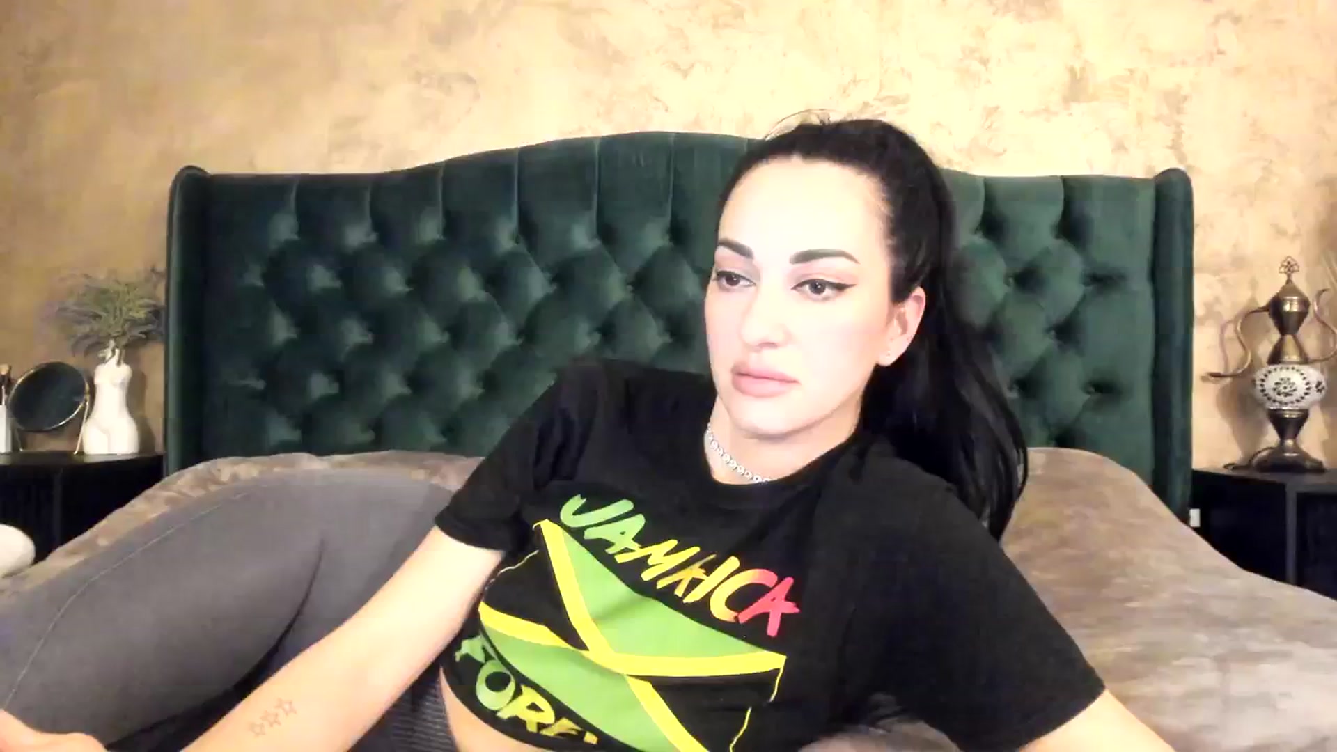Gallery image thumbnail from Goddesss's myfreecams stream on, 03/18/2024, 15:11 image 15 of 20