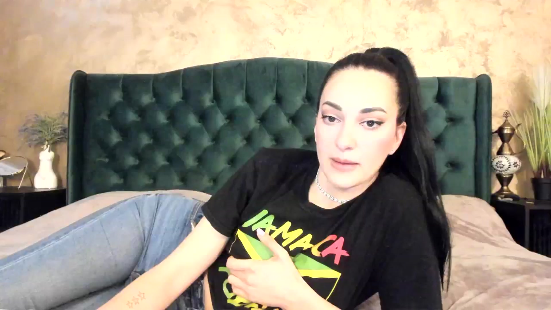 Gallery image thumbnail from Goddesss's myfreecams stream on, 03/26/2024, 10:16 image 13 of 20