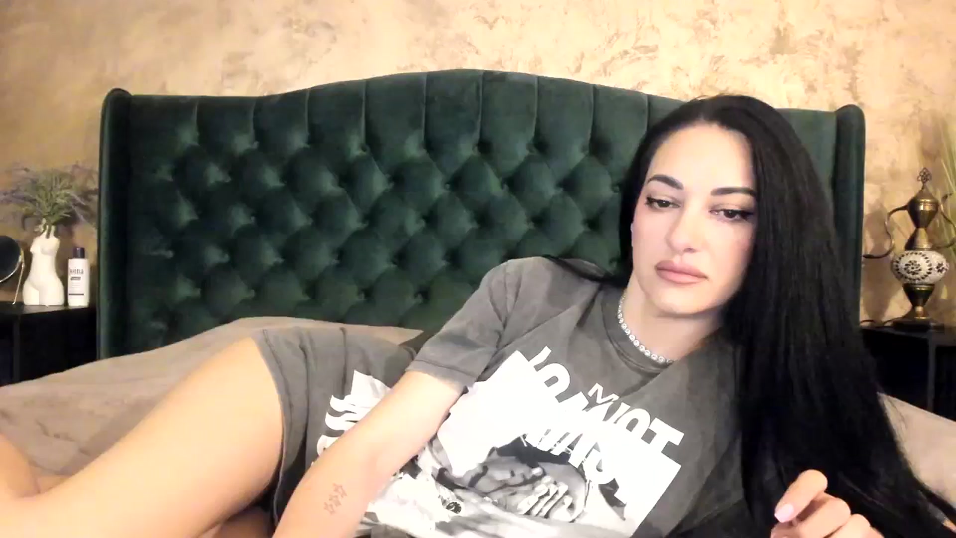 Gallery image thumbnail from Goddesss's myfreecams stream on, 04/01/2024, 09:38 image 13 of 20