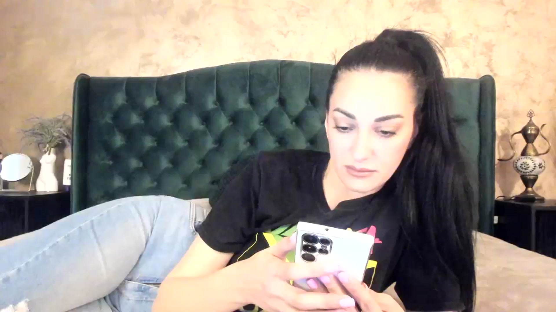 Gallery image thumbnail from Goddesss's myfreecams stream on, 04/02/2024, 10:26 image 6 of 20
