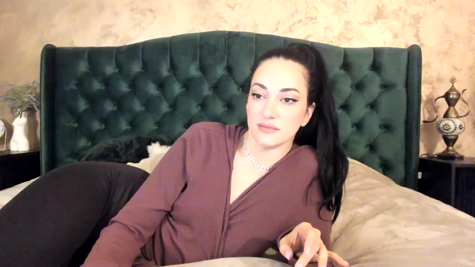 Gallery image thumbnail from Goddesss's myfreecams stream on, 04/05/2024, 10:09 image 19 of 20