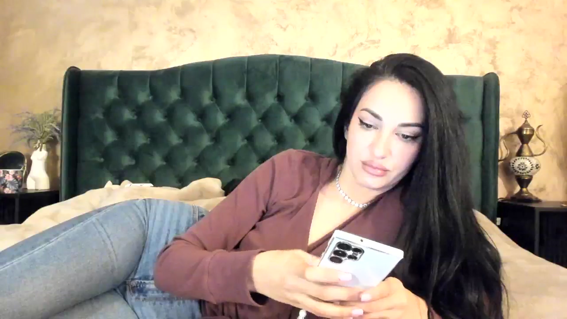 Gallery image thumbnail from Goddesss's myfreecams stream on, 04/11/2024, 10:04 image 7 of 20