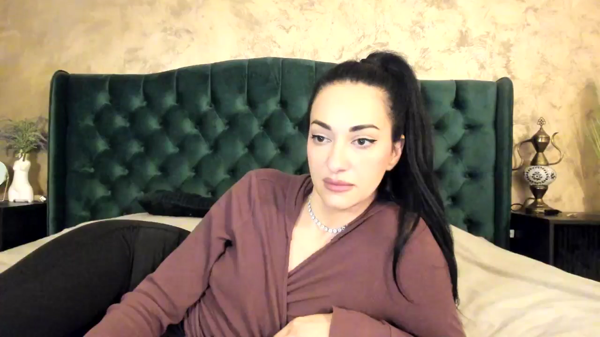 Gallery image thumbnail from Goddesss's myfreecams stream on, 04/22/2024, 10:28 image 14 of 20