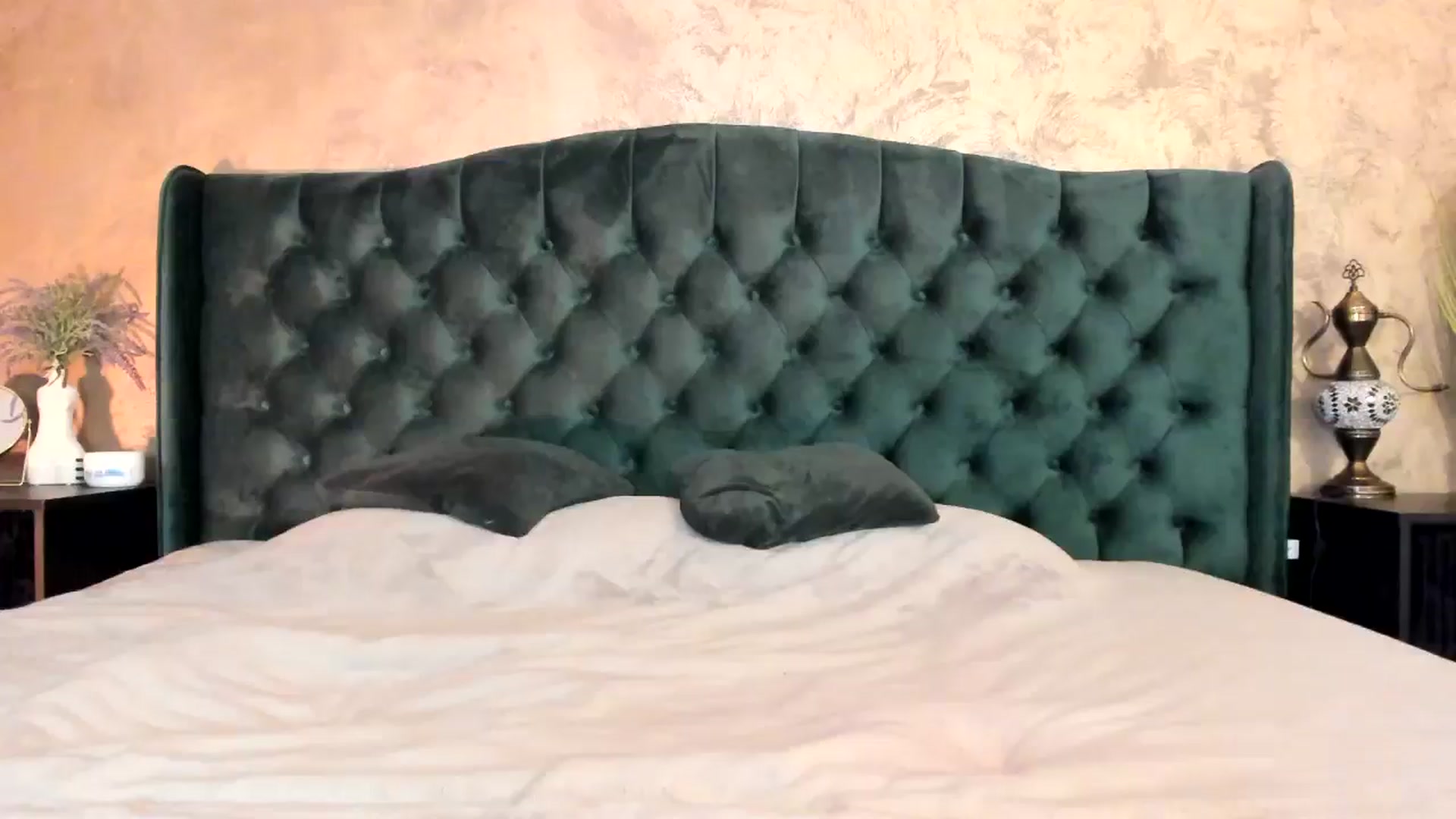 Gallery image thumbnail from Goddesss's myfreecams stream on, 05/21/2024, 08:55 image 16 of 20