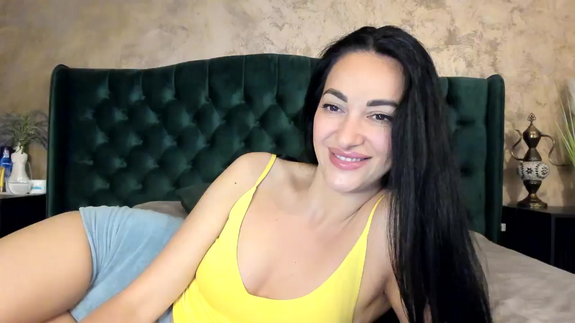 Gallery image thumbnail from Goddesss's myfreecams stream on, 07/05/2024, 08:31 image 1 of 20
