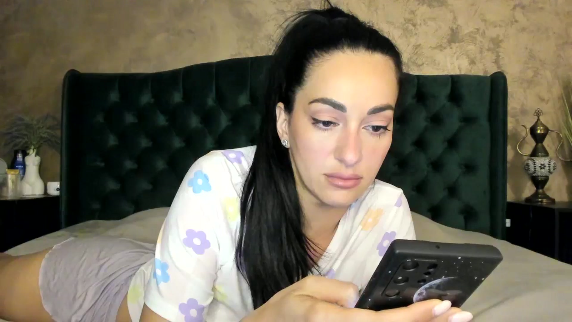 Gallery image thumbnail from Goddesss's myfreecams stream on, 07/08/2024, 09:12 image 17 of 20