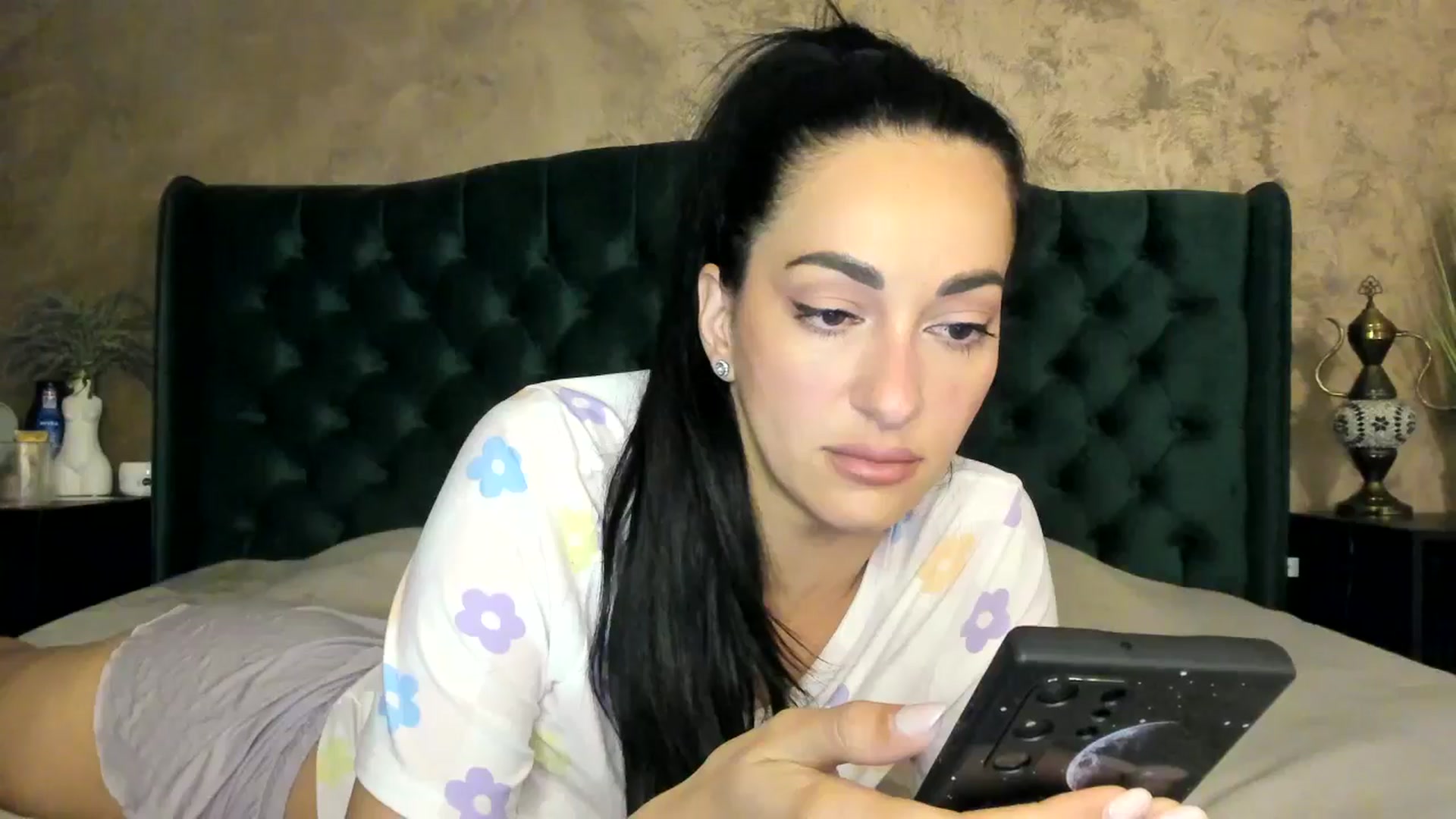 Gallery image thumbnail from Goddesss's myfreecams stream on, 07/08/2024, 09:12 image 18 of 20