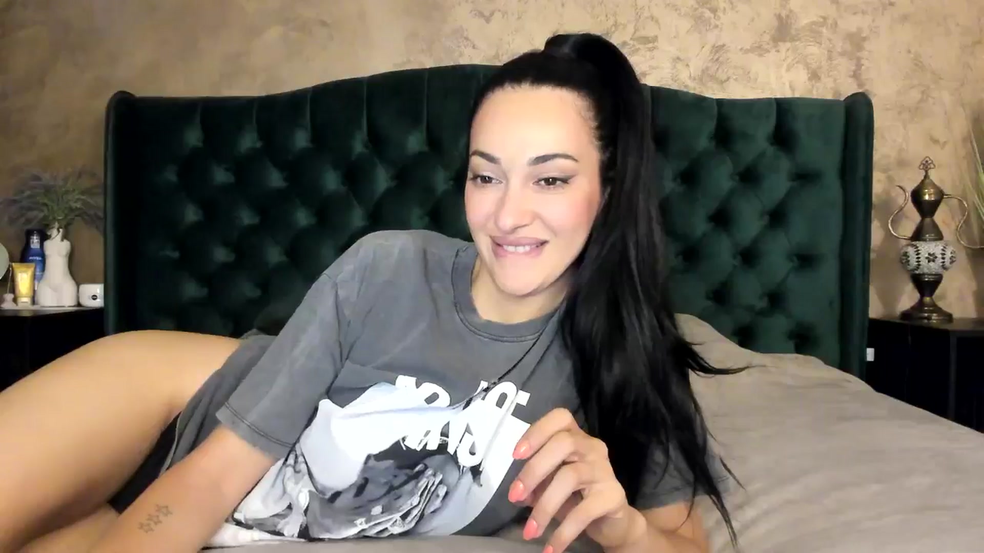 Gallery image thumbnail from Goddesss's myfreecams stream on, 07/09/2024, 08:30 image 8 of 20