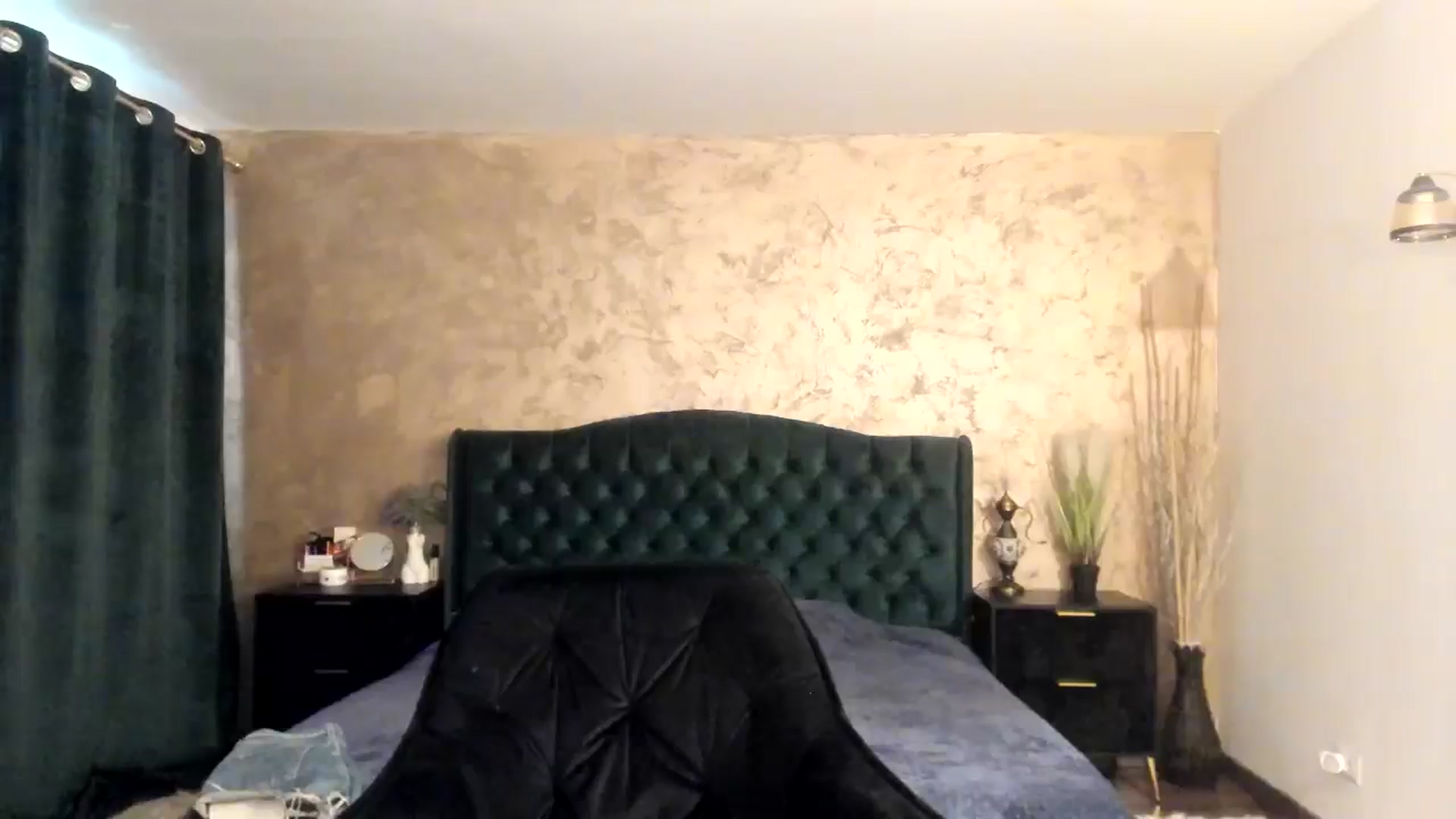 Gallery image thumbnail from Goddesss's myfreecams stream on, 08/15/2024, 08:33 image 17 of 20