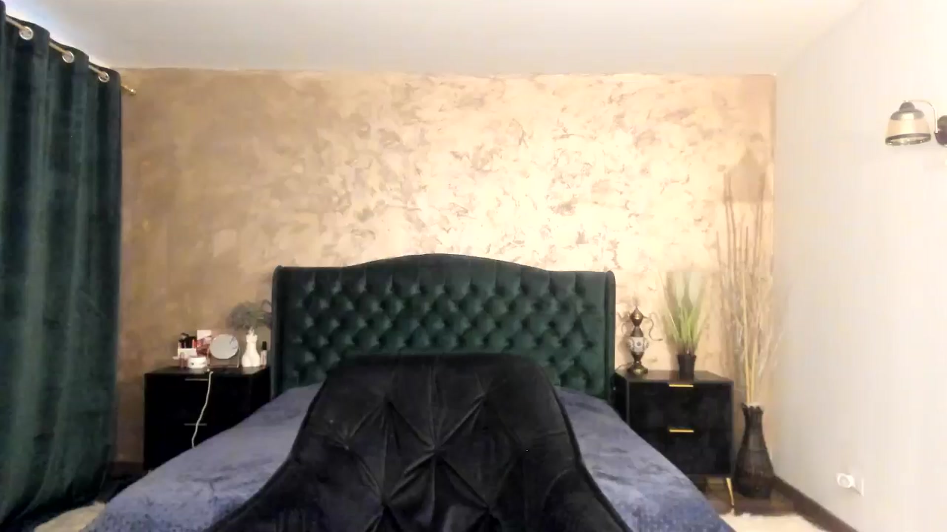 Gallery image thumbnail from Goddesss's myfreecams stream on, 08/15/2024, 17:01 image 1 of 20