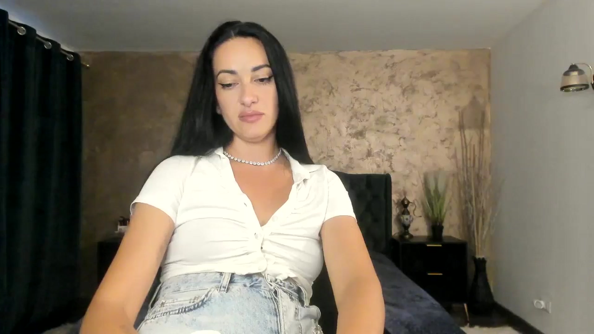 Gallery image thumbnail from Goddesss's myfreecams stream on, 08/15/2024, 17:01 image 10 of 20