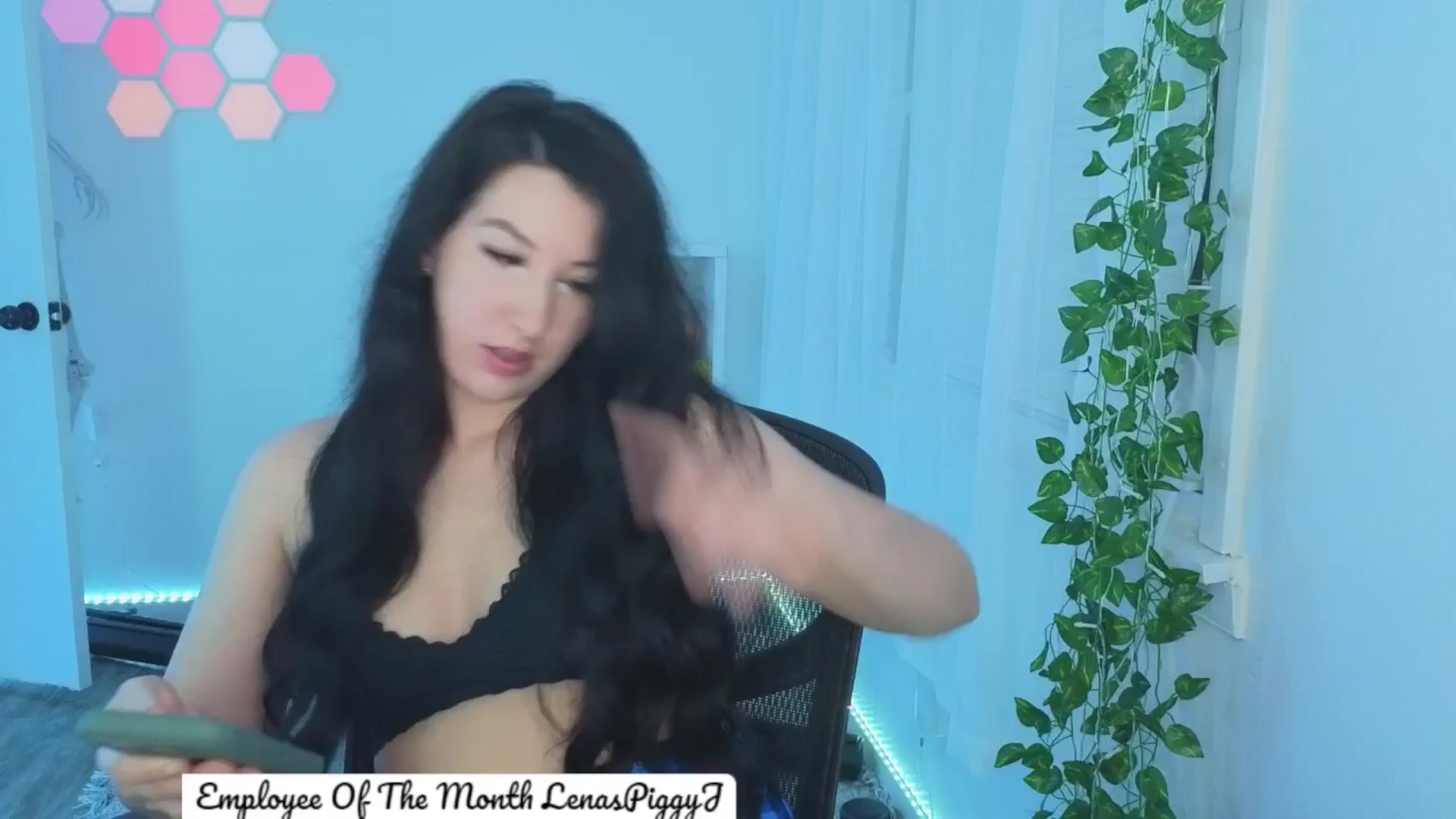 Gallery image thumbnail from GoddessxLena's myfreecams stream on, 05/08/2024, 06:11 image 7 of 20