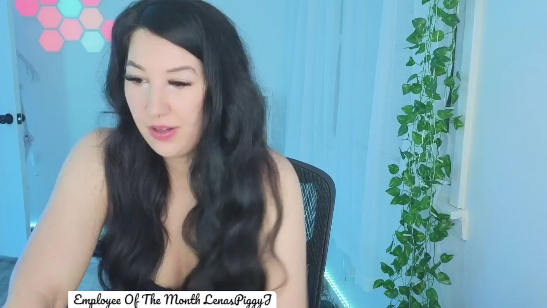 Gallery image thumbnail from GoddessxLena's myfreecams stream on, 05/08/2024, 06:11 image 18 of 20
