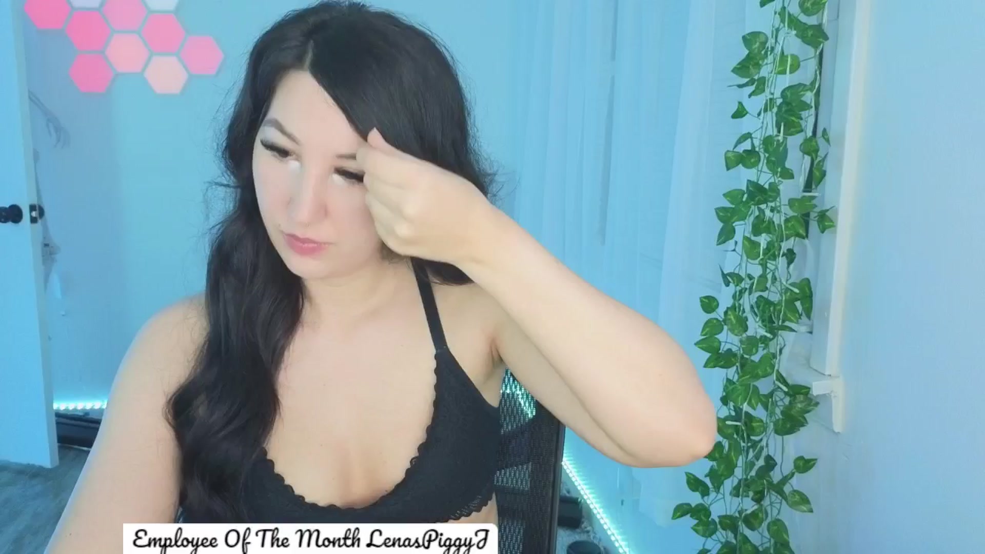 Gallery image thumbnail from GoddessxLena's myfreecams stream on, 05/08/2024, 06:11 image 16 of 20