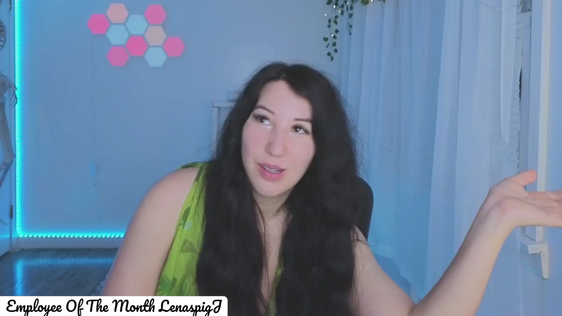 Gallery image thumbnail from GoddessxLena's myfreecams stream on, 06/05/2024, 09:15 image 10 of 20