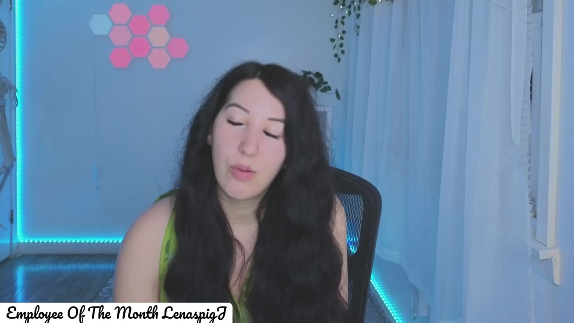 Gallery image thumbnail from GoddessxLena's myfreecams stream on, 06/05/2024, 09:15 image 19 of 20