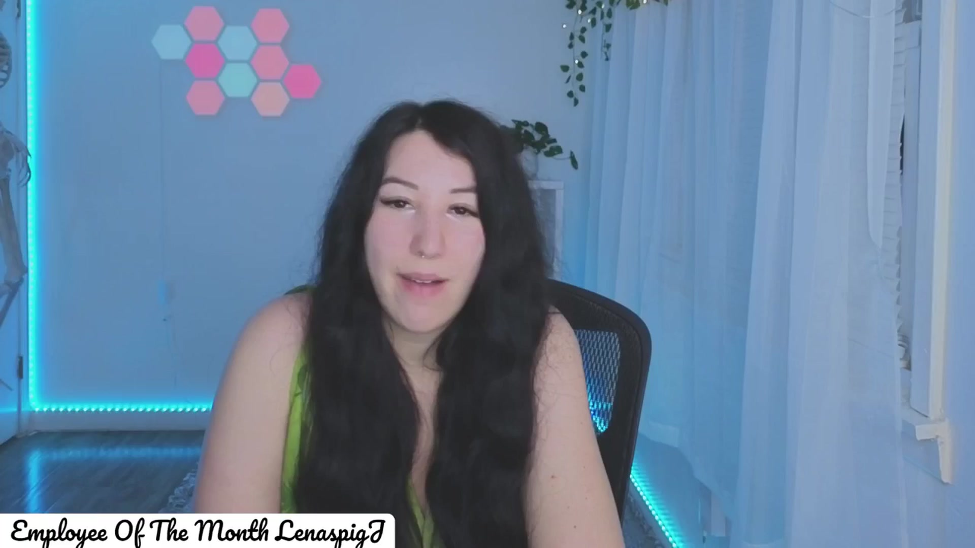 Gallery image thumbnail from GoddessxLena's myfreecams stream on, 06/05/2024, 09:15 image 14 of 20