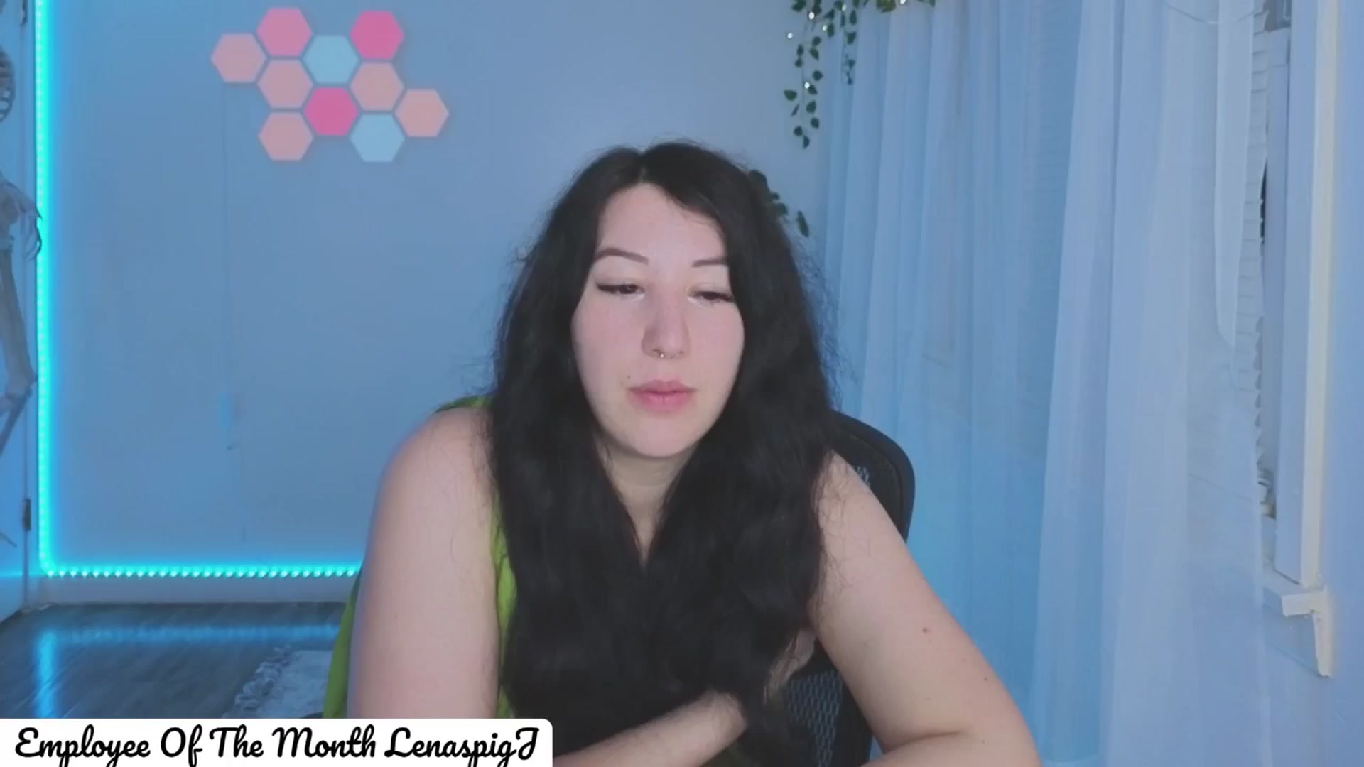 Gallery image thumbnail from GoddessxLena's myfreecams stream on, 06/05/2024, 09:15 image 13 of 20