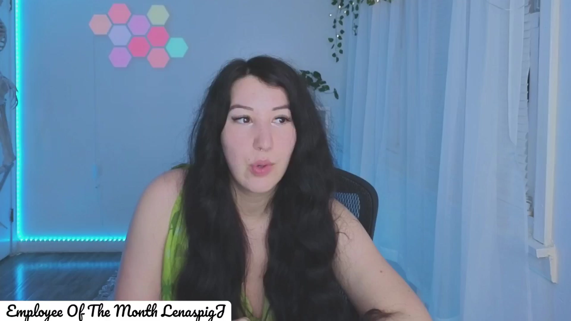 Gallery image thumbnail from GoddessxLena's myfreecams stream on, 06/05/2024, 09:15 image 11 of 20