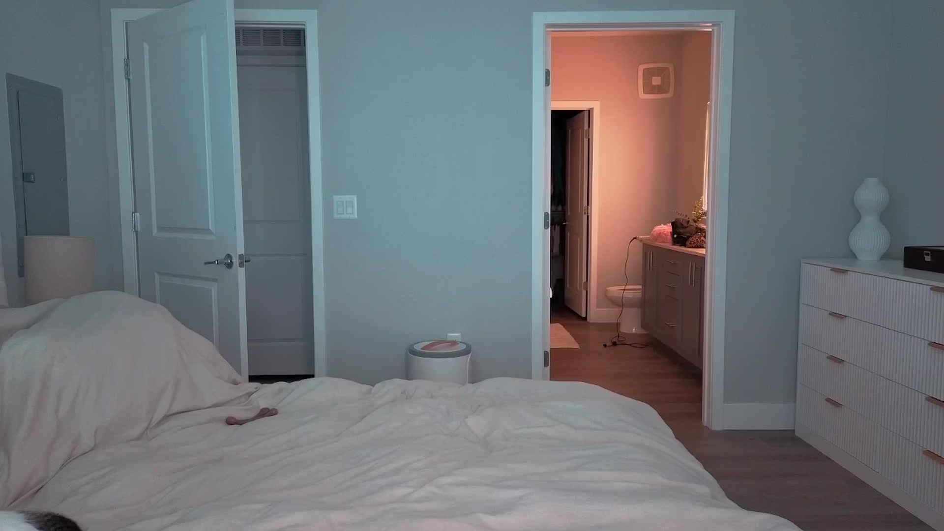 Gallery image thumbnail from GodessTatiRae's myfreecams stream on, 03/30/2026, 22:58 image 18 of 20