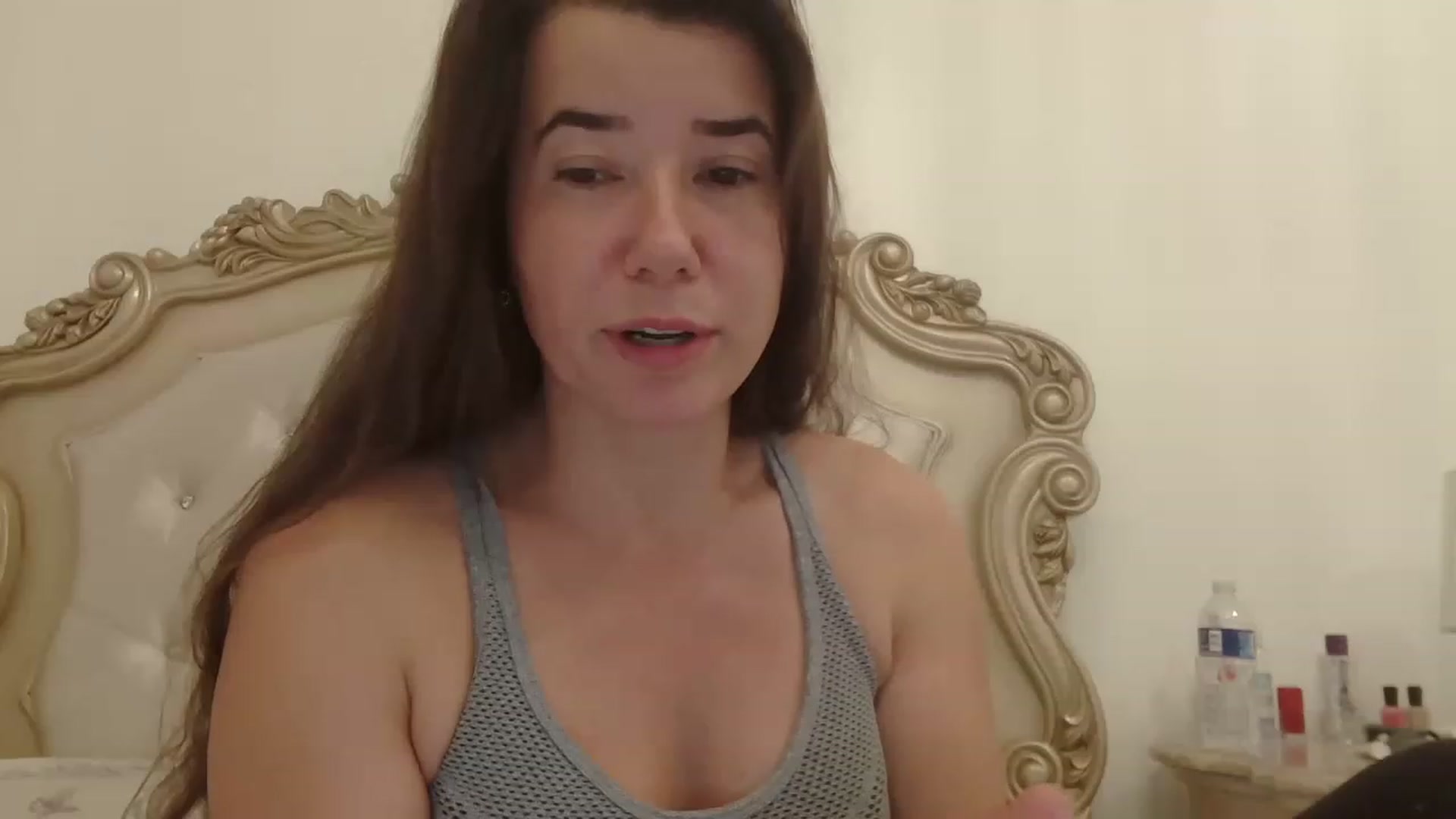 Gallery image thumbnail from Godiva6's myfreecams stream on, 12/20/2022, 24:08 image 6 of 20