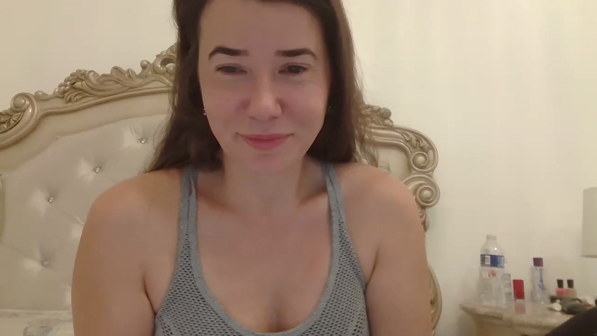 Gallery image thumbnail from Godiva6's myfreecams stream on, 12/20/2022, 24:08 image 1 of 20