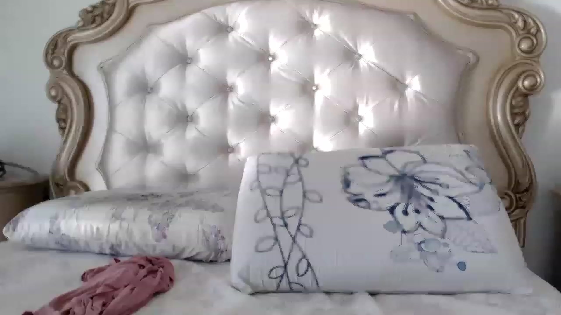 Gallery image thumbnail from Godiva6's myfreecams stream on, 12/25/2022, 15:28 image 10 of 20