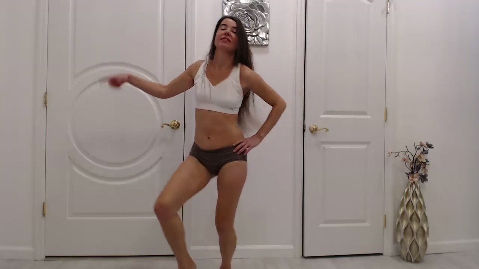 Gallery image thumbnail from Godiva6's myfreecams stream on, 01/24/2024, 24:01 image 18 of 20