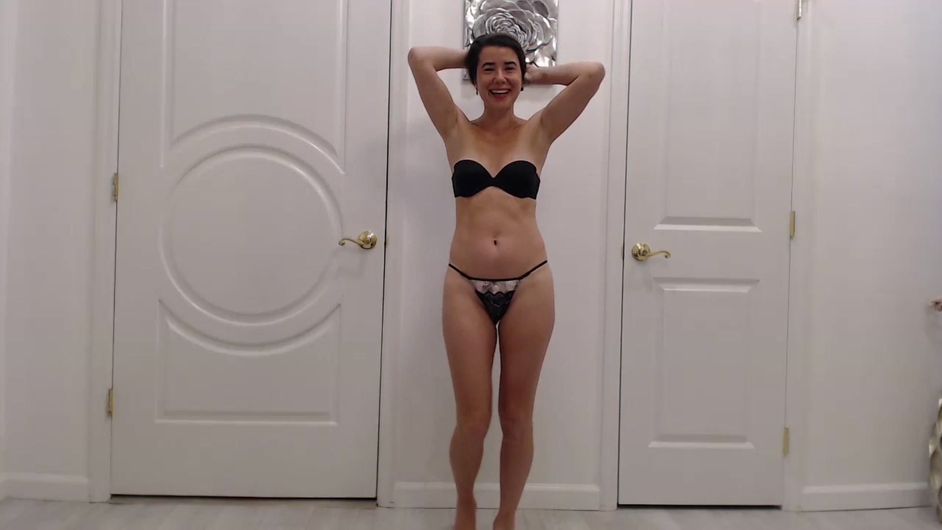Gallery image thumbnail from Godiva6's myfreecams stream on, 03/01/2024, 24:02 image 15 of 20