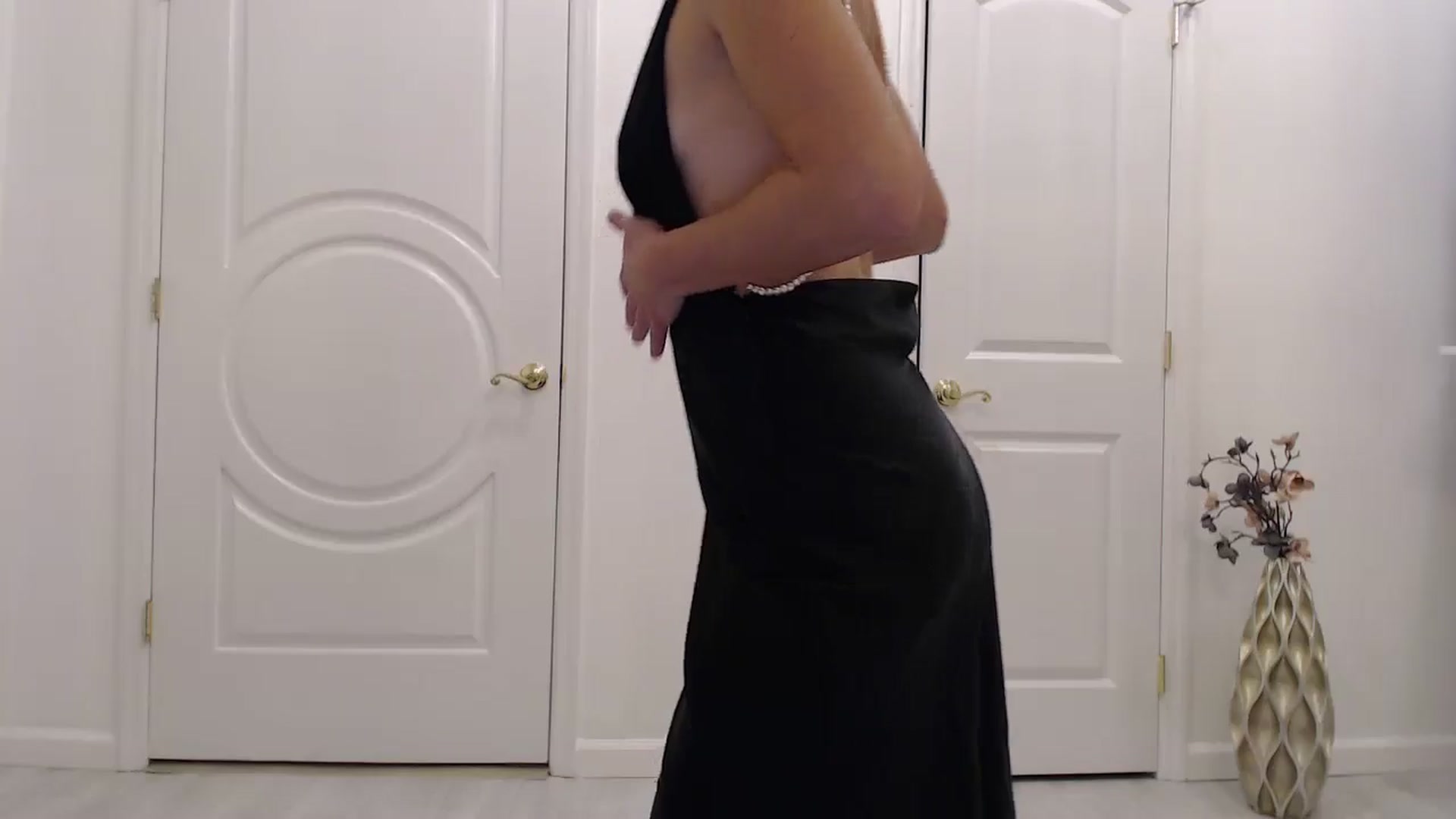 Gallery image thumbnail from Godiva6's myfreecams stream on, 01/01/2025, 24:16 image 9 of 20