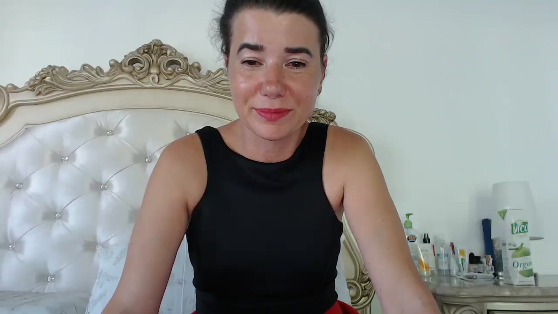 Gallery image thumbnail from Godiva6's myfreecams stream on, 04/30/2025, 23:10 image 5 of 20
