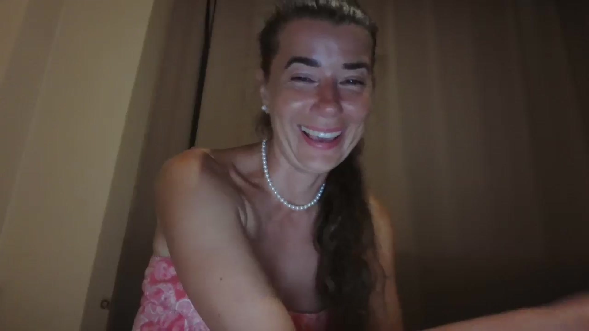 Gallery image thumbnail from Godiva6's myfreecams stream on, 06/12/2025, 19:24 image 4 of 20