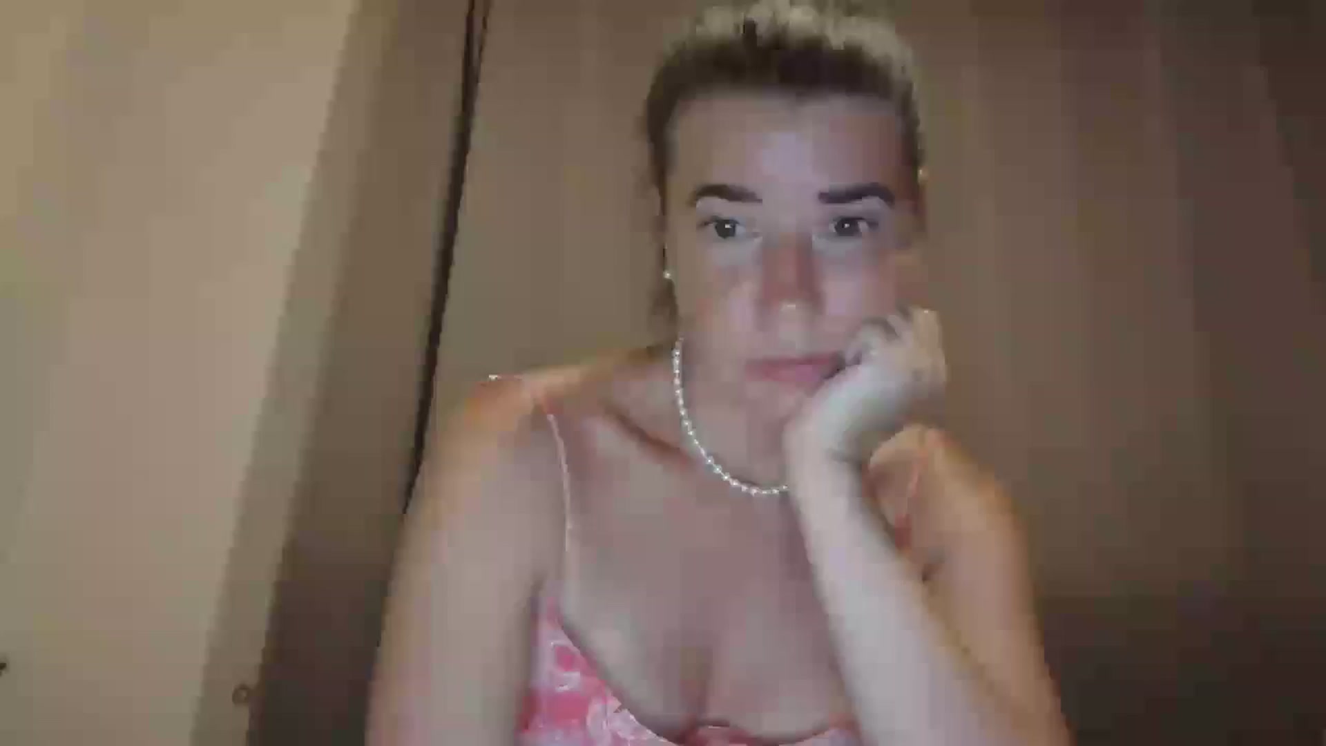 Gallery image thumbnail from Godiva6's myfreecams stream on, 06/12/2025, 19:47 image 3 of 20