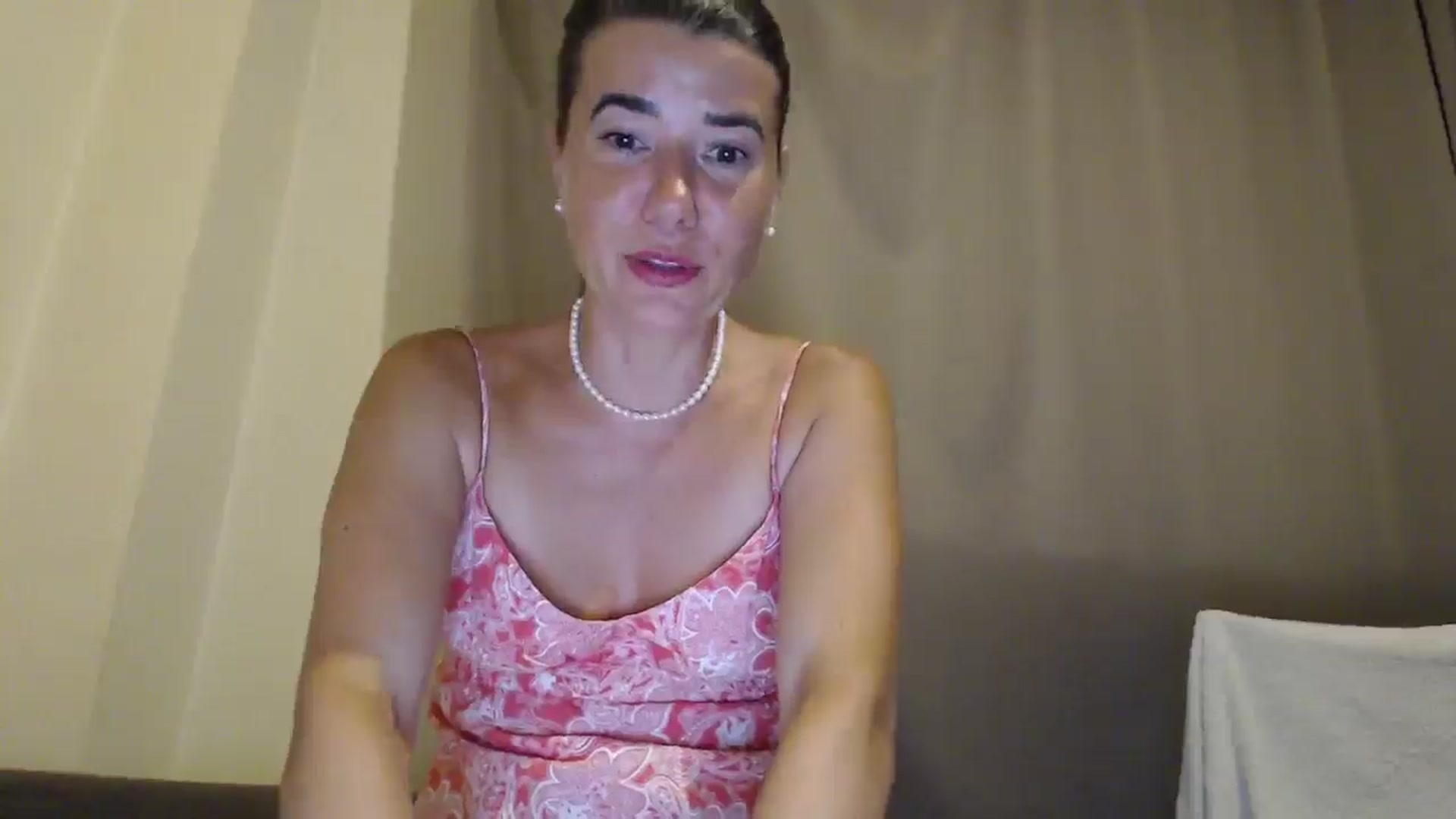 Gallery image thumbnail from Godiva6's myfreecams stream on, 06/21/2025, 20:12 image 3 of 20