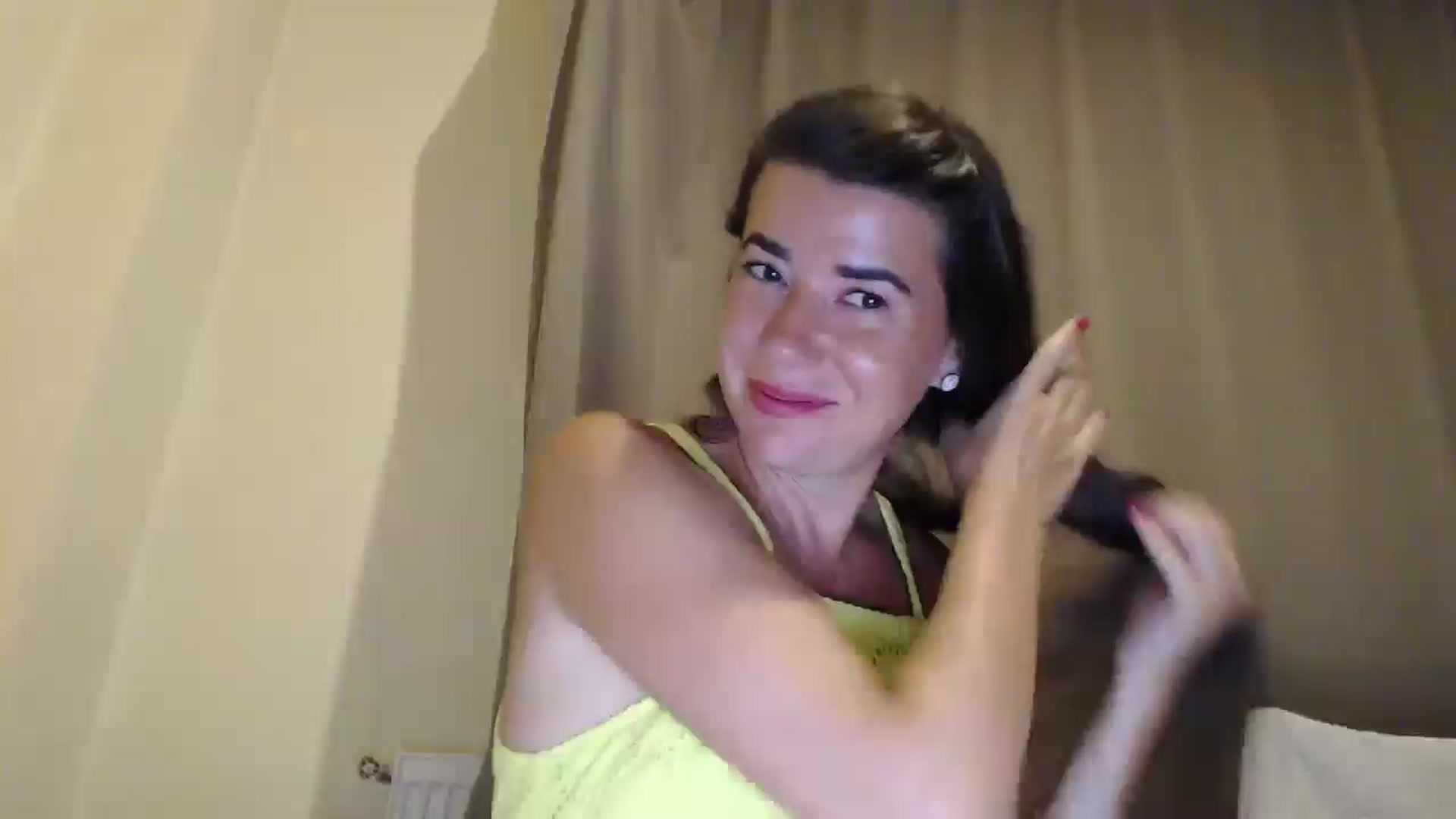 Gallery image thumbnail from Godiva6's myfreecams stream on, 06/22/2025, 20:36 image 1 of 20