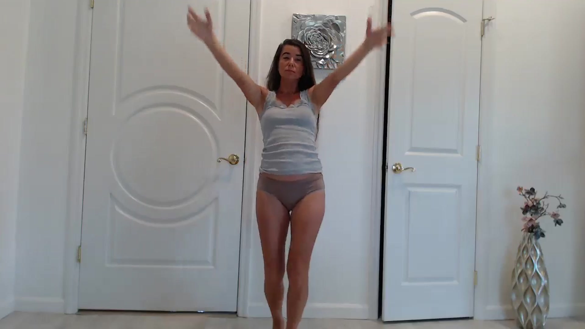 Gallery image thumbnail from Godiva6's myfreecams stream on, 08/28/2025, 22:50 image 15 of 20